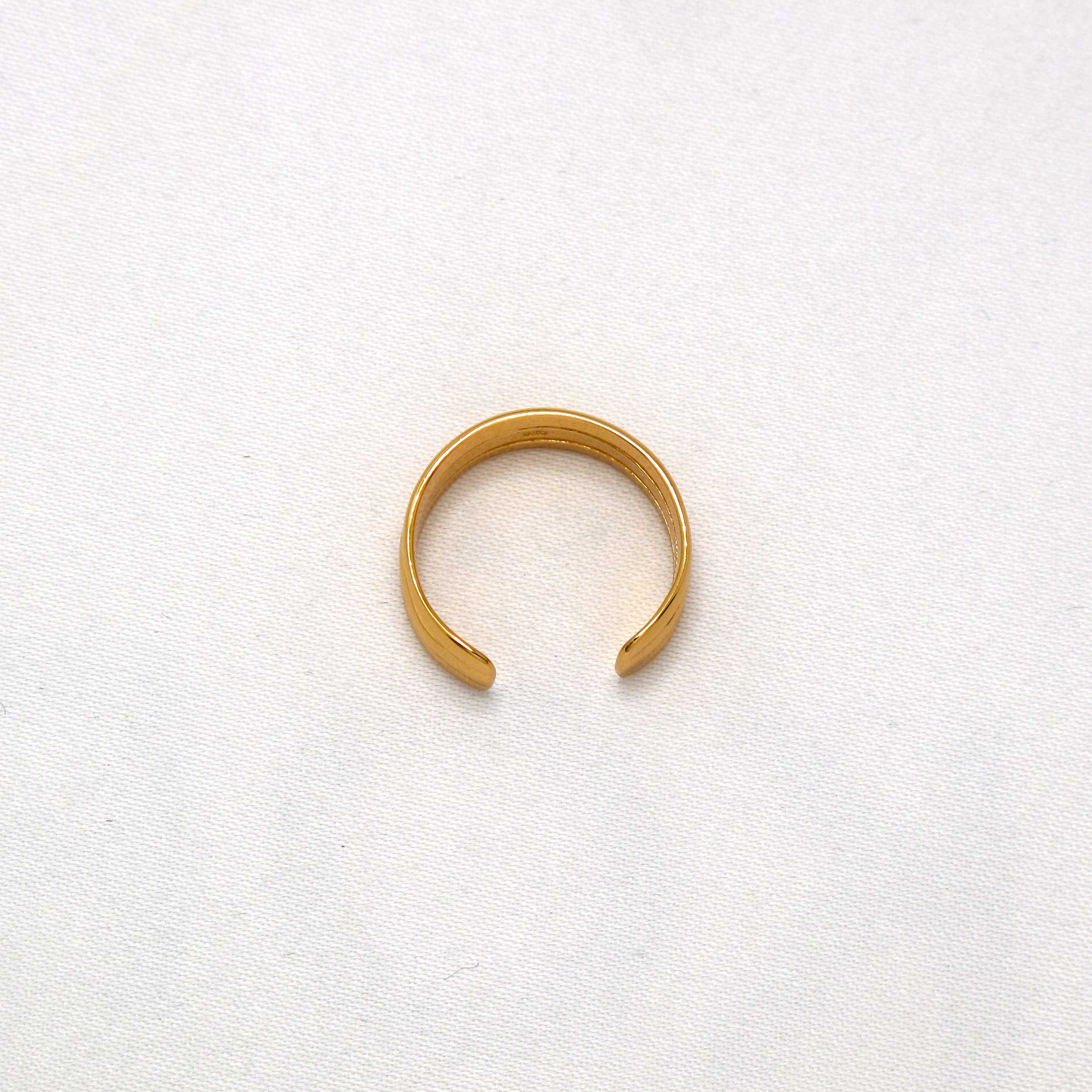 Open Triple Striped Middle Ring Gold 2