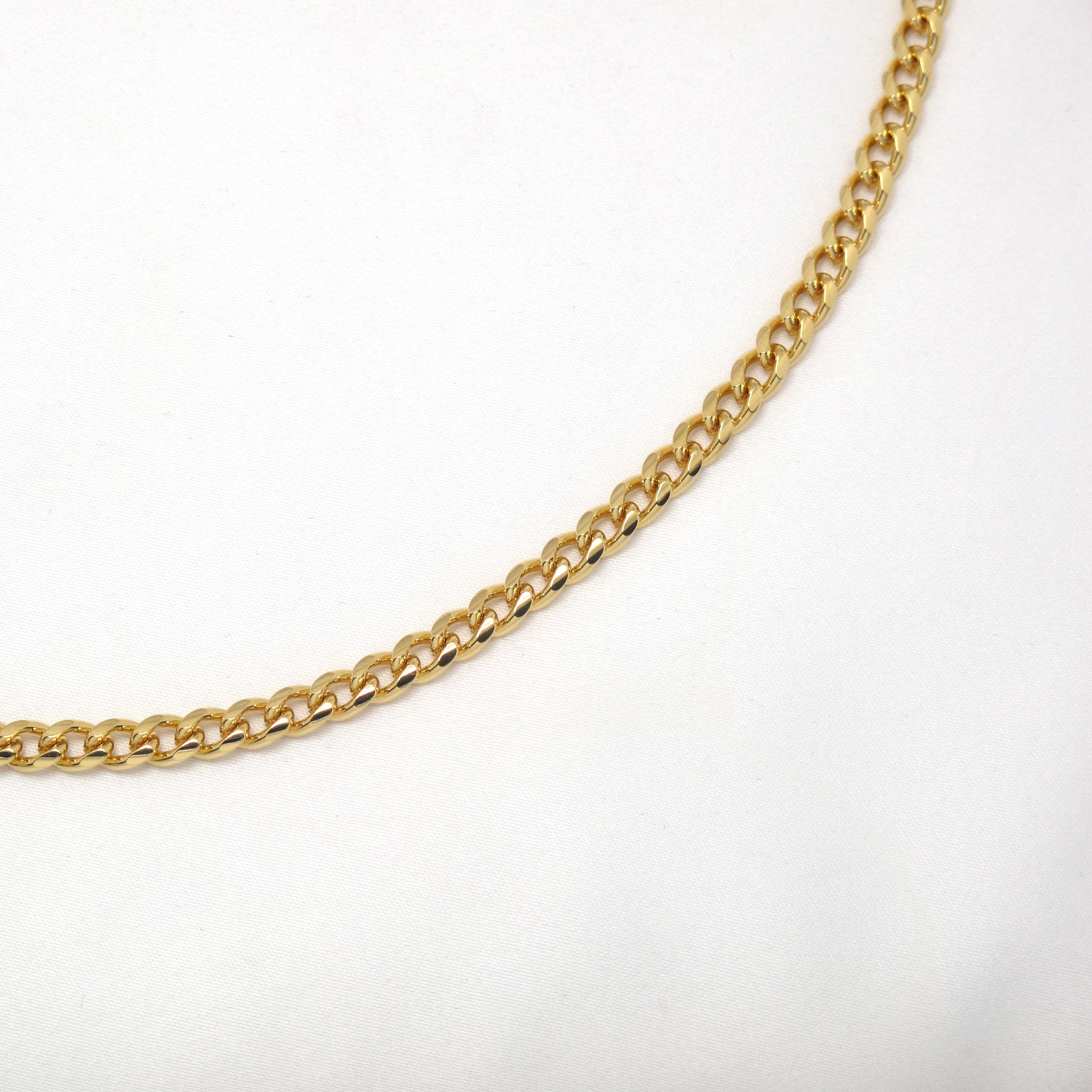 The Curb.7 Necklace Side